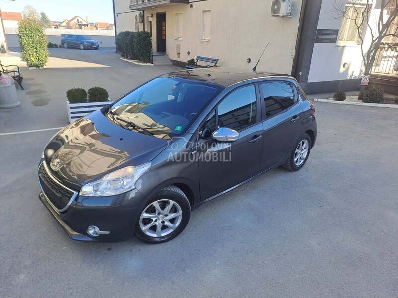 Peugeot 208 CH,STYLE