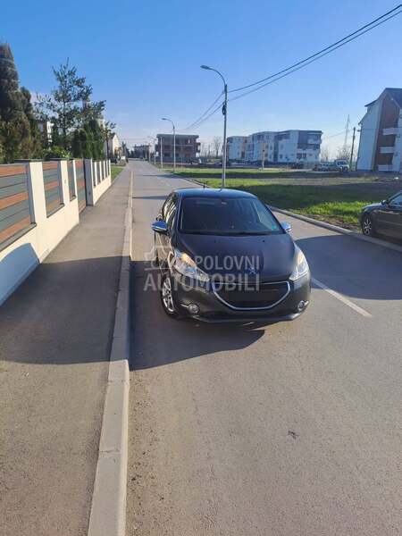 Peugeot 208 CH,STYLE