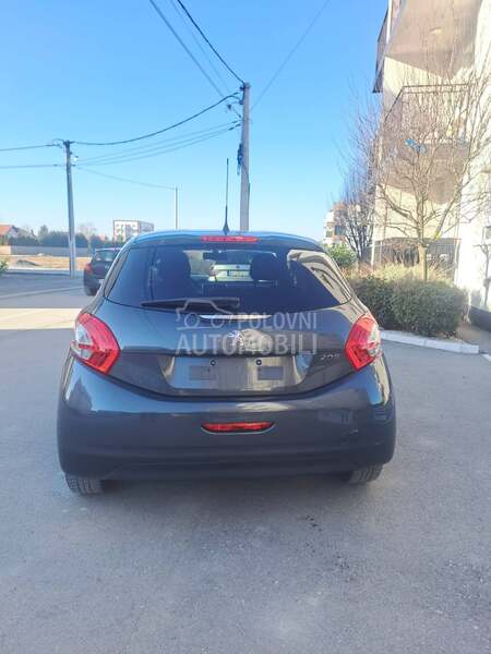 Peugeot 208 CH,STYLE