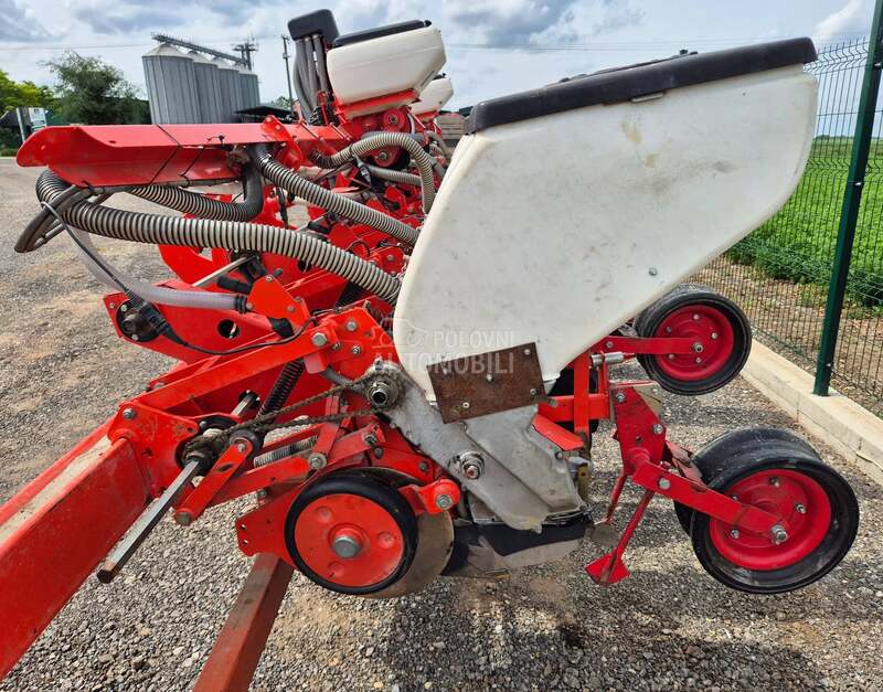 Kuhn PLANTER3M 12 redova
