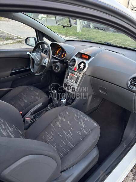 Opel Corsa D 