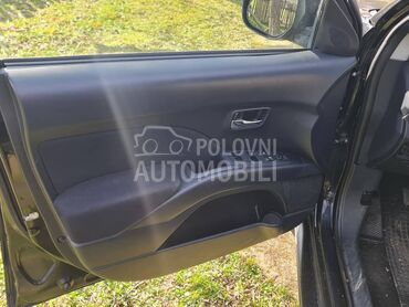 tapacir za Peugeot 4007 od 2008. do 2012. god.