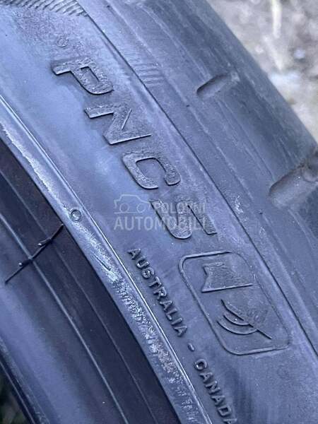 Pirelli 255/35 R21 Letnja