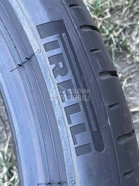Pirelli 255/35 R21 Letnja