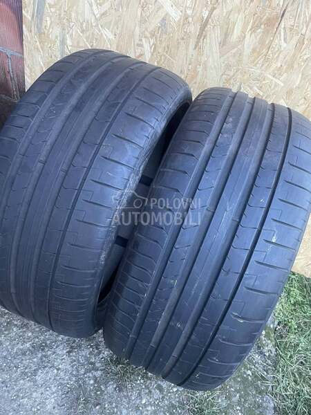 Pirelli 255/35 R21 Letnja