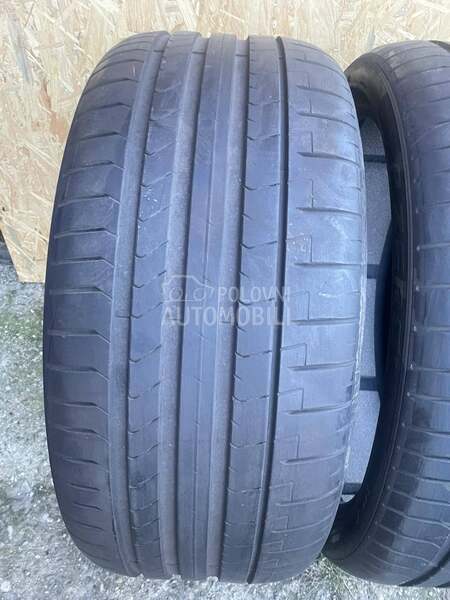 Pirelli 255/35 R21 Letnja