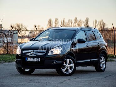 Nissan Qashqai + 2 1.5 DCI / PANO