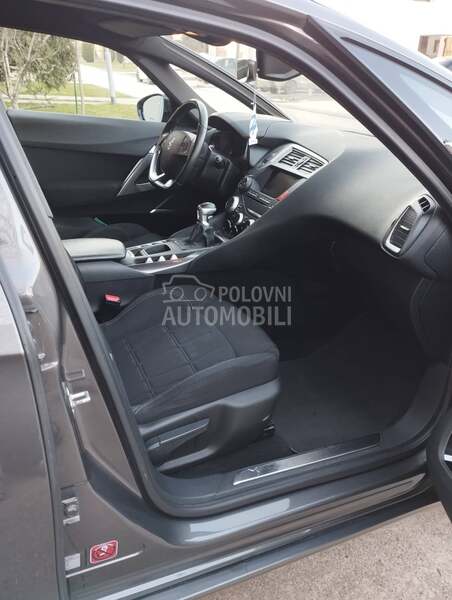Citroen DS5 