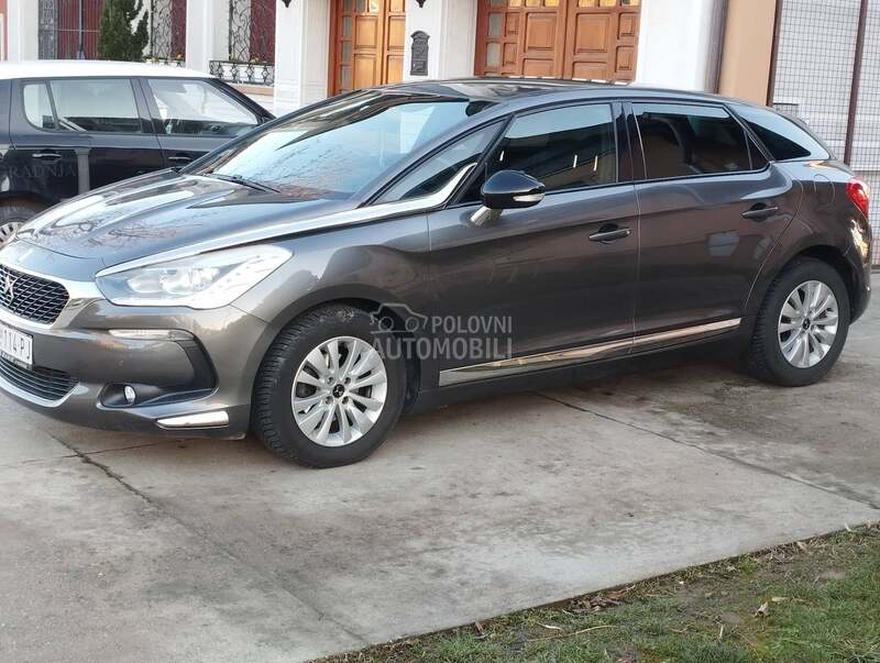 Citroen DS5 