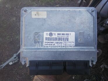 ECU - kompjuter motora 2.0 8V za Volkswagen Passat B5.5