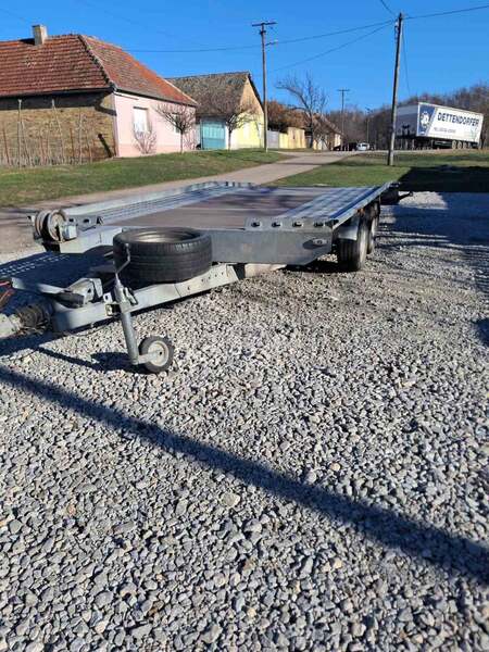 Blyss Navozna prikolica