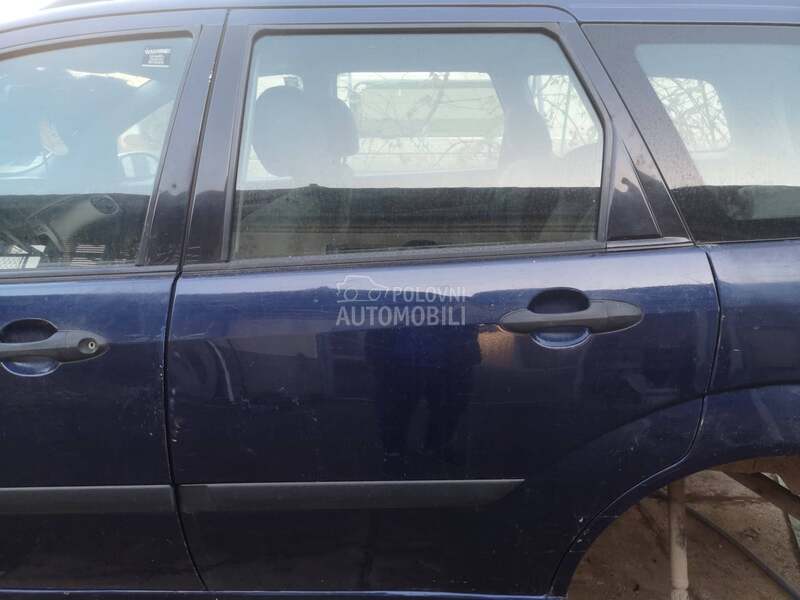 zadnje levo staklo karavan