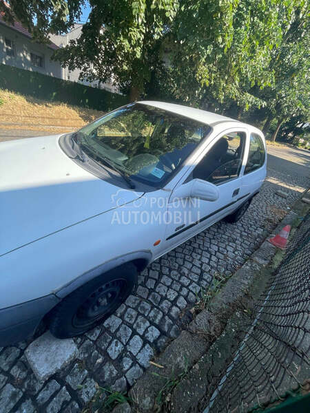 Opel Corsa B 