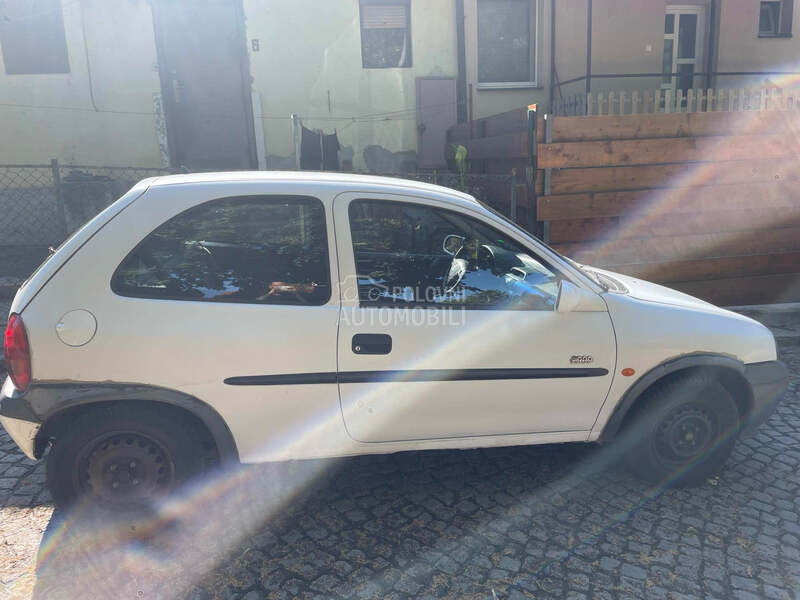 Opel Corsa B 