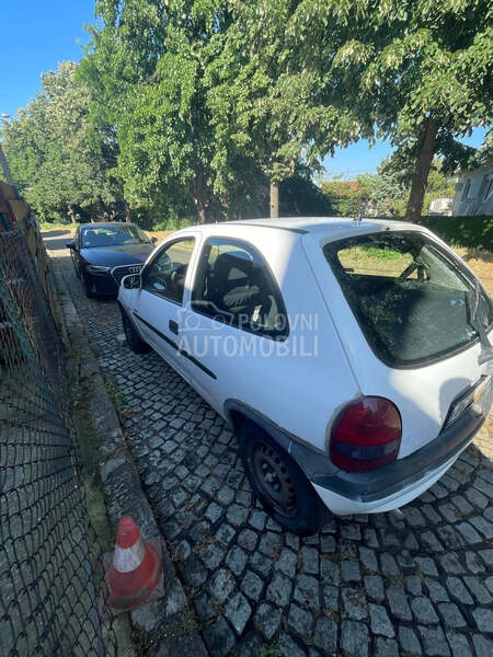 Opel Corsa B 