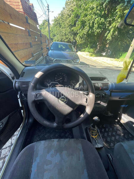 Opel Corsa B 