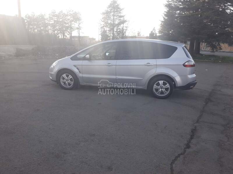 Ford S-Max 