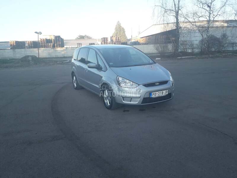 Ford S-Max 