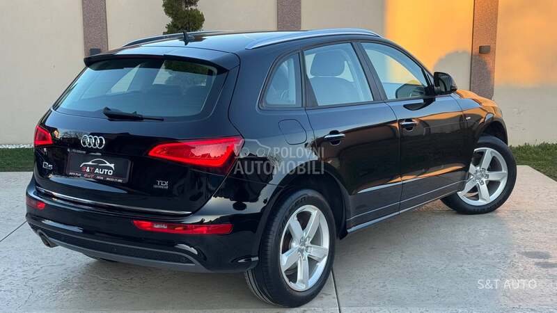 Audi Q5 2.0 TDI/ S-LINE/ NOV