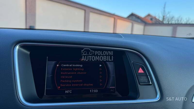 Audi Q5 2.0 TDI/ S-LINE/ NOV