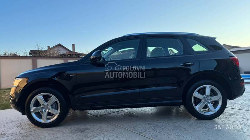 Audi Q5 2.0 TDI/ S-LINE/ NOV