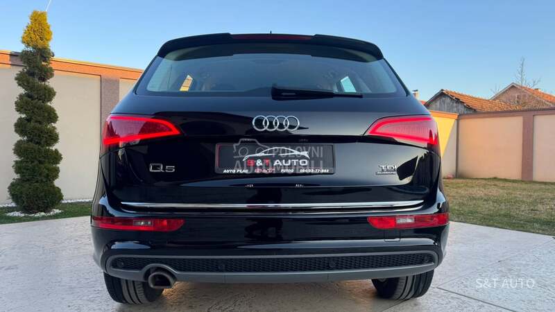 Audi Q5 2.0 TDI/ S-LINE/ NOV