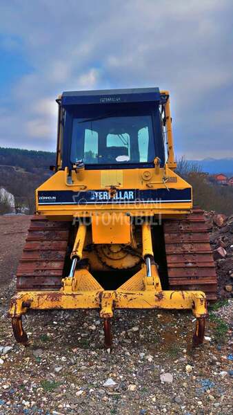 CAT D5M