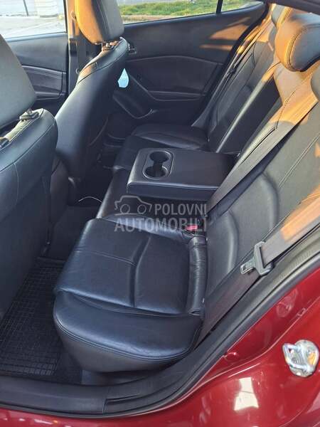Mazda 3 skyactiv