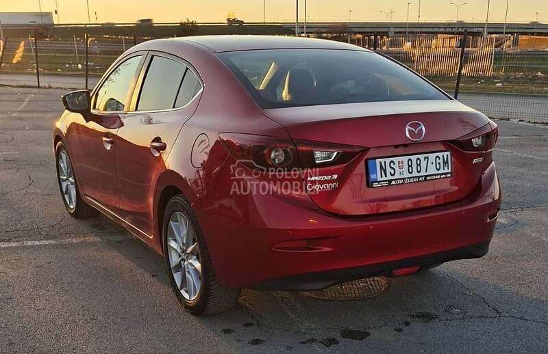 Mazda 3 skyactiv