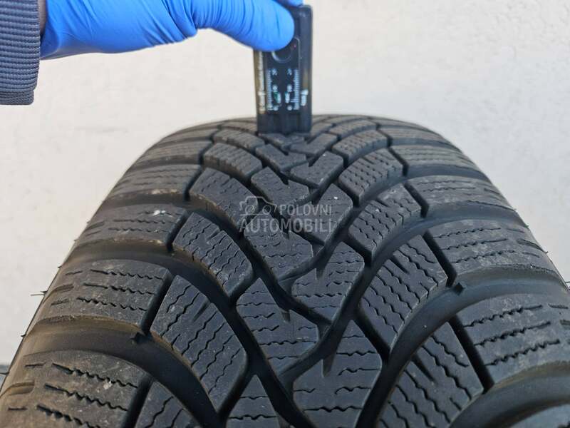 Falken 235/60 R18 Zimska