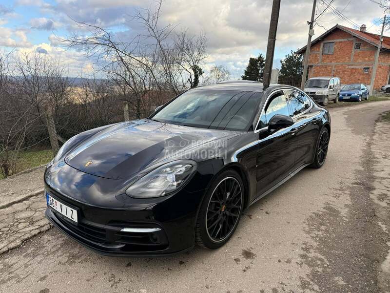 Porsche Panamera 