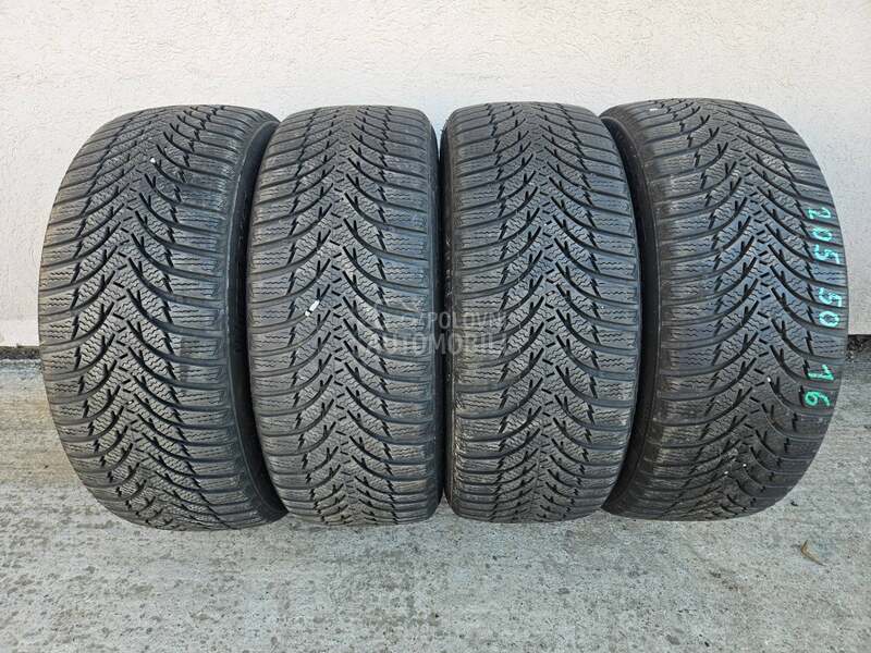 Kumho 205/50 R17 Zimska