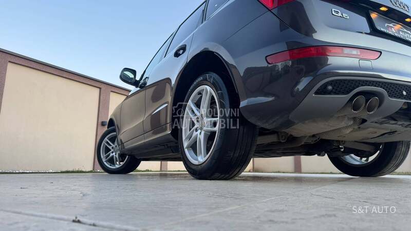 Audi Q5 2.0TDI/3XS-LINE/PANO