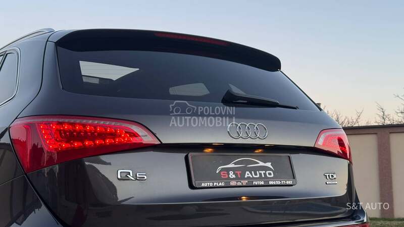 Audi Q5 2.0TDI/3XS-LINE/PANO