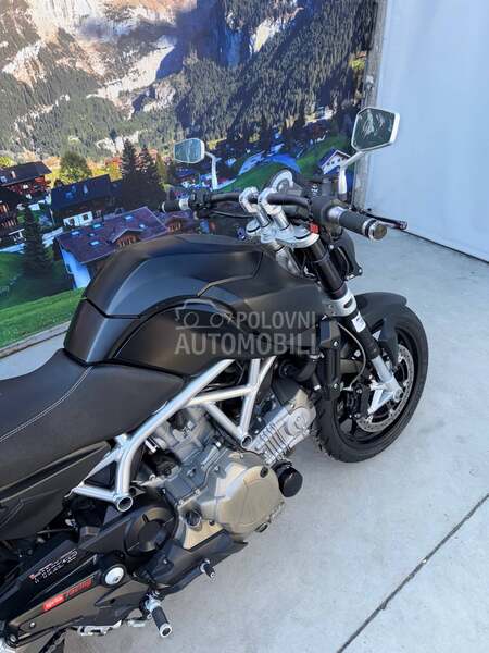 Aprilia Mana 850 custom