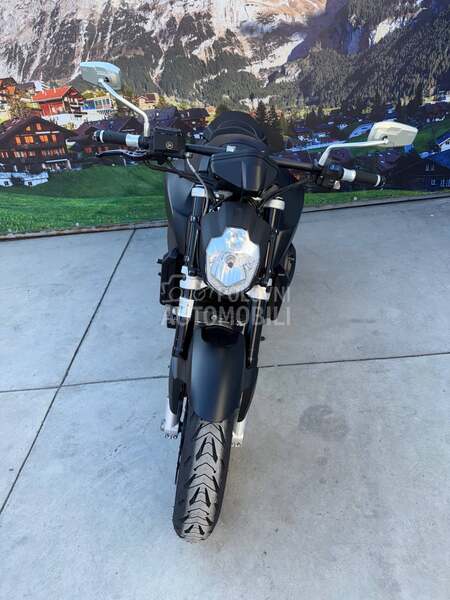 Aprilia Mana 850 custom