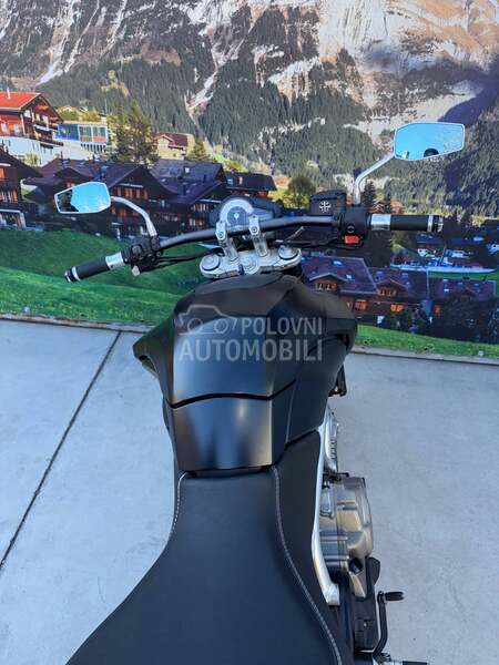 Aprilia Mana 850 custom