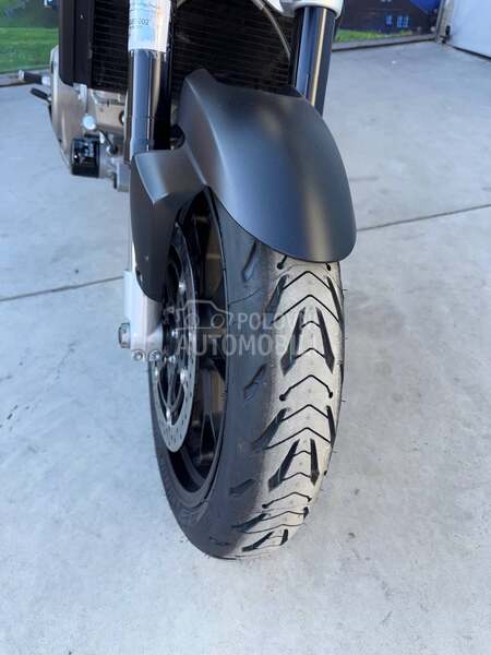 Aprilia Mana 850 custom