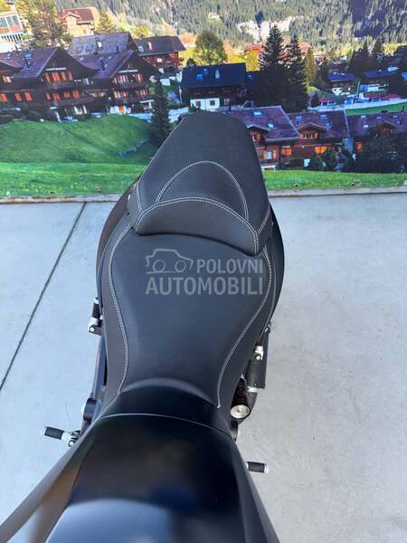 Aprilia Mana 850 custom