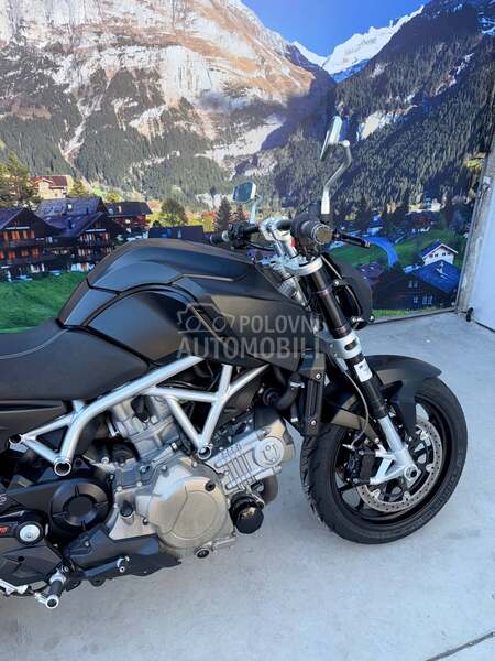 Aprilia Mana 850 custom