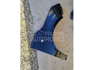 desno krilo za Fiat 500