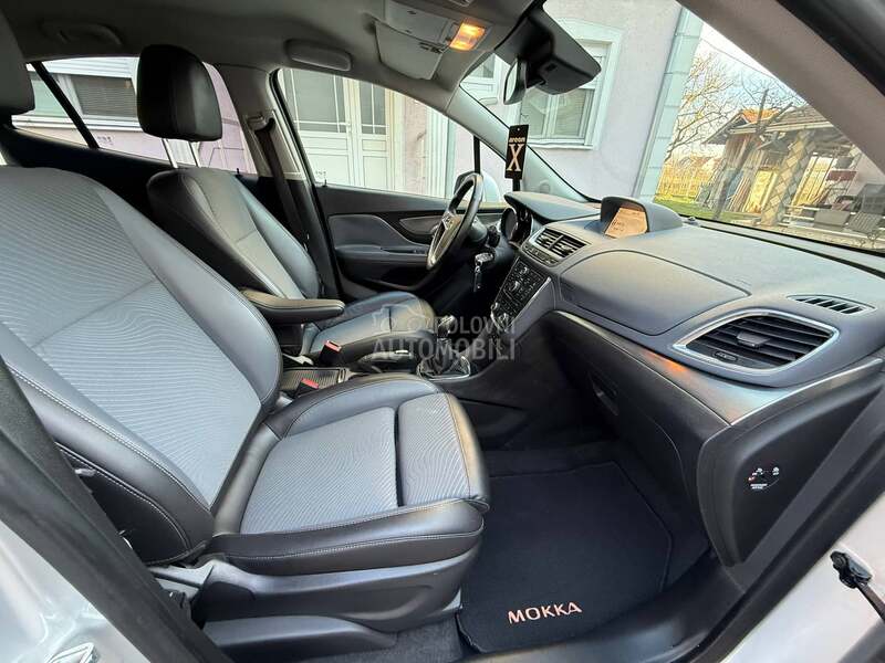 Opel Mokka 1.7cdtiCOSMO 4WD LED