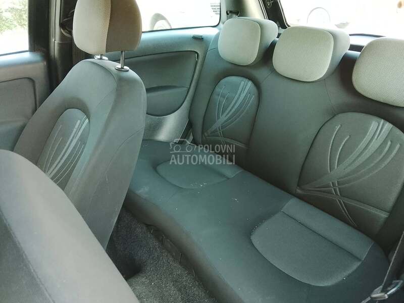 Lancia Ypsilon regdugoo