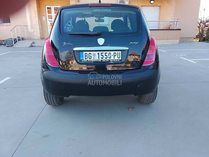 Lancia Ypsilon regdugoo