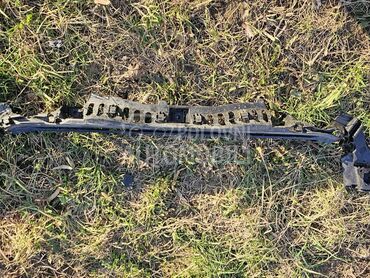 nosač zadnjeg branika f30 za BMW 318