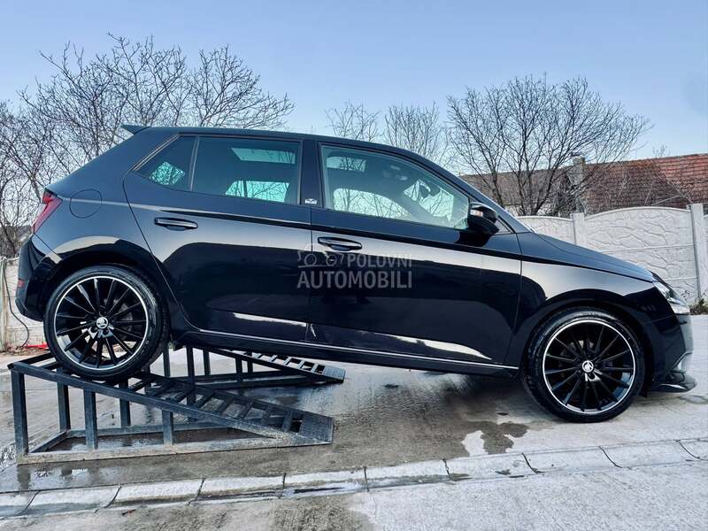 Škoda Fabia MONTECARLO/BLACK/KAM
