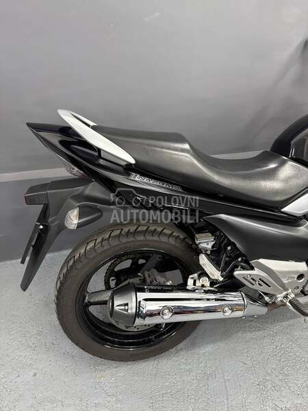 Suzuki inazuma 250 gw 250 CH