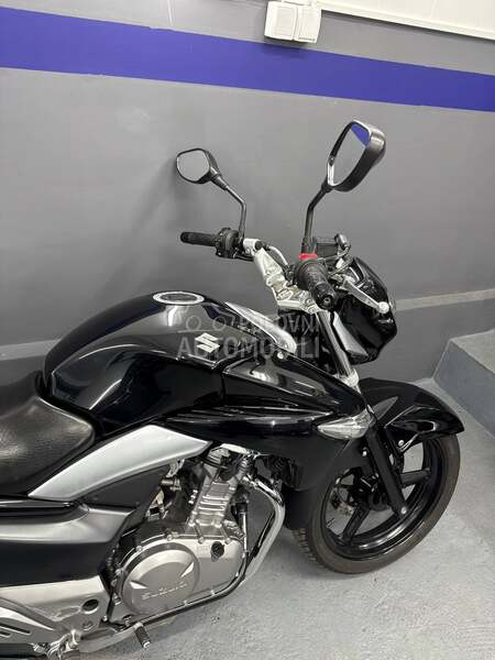 Suzuki inazuma 250 gw 250 CH