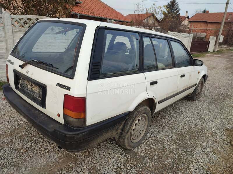 Mazda 323 4 x 4