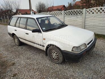 Mazda 323 4 x 4